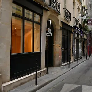 My Story Up Parijs